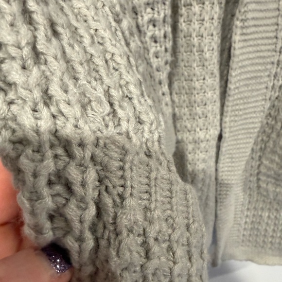 Women’s Waffle Knit Cardigan - Picture 10 of 10